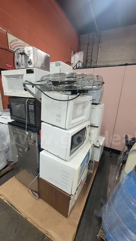 ****ASSORTED KITCHEN APPLIANCES **** (I)