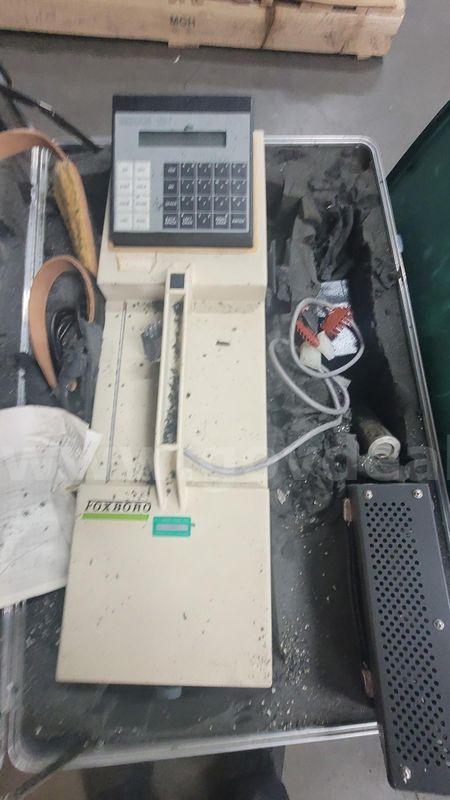 **** Foxboro Analytical Instrument And Assorted Motors **** (I)
