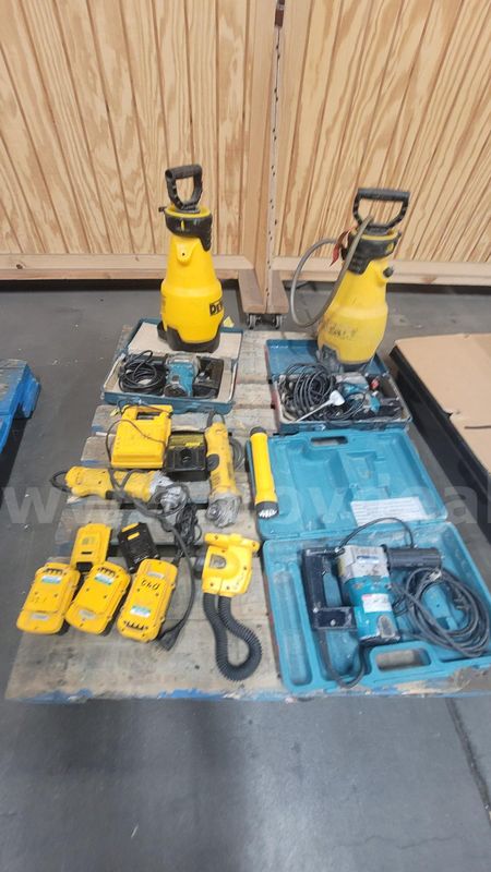 **** ASSORTED POWER TOOLS BY LOT **** (I)