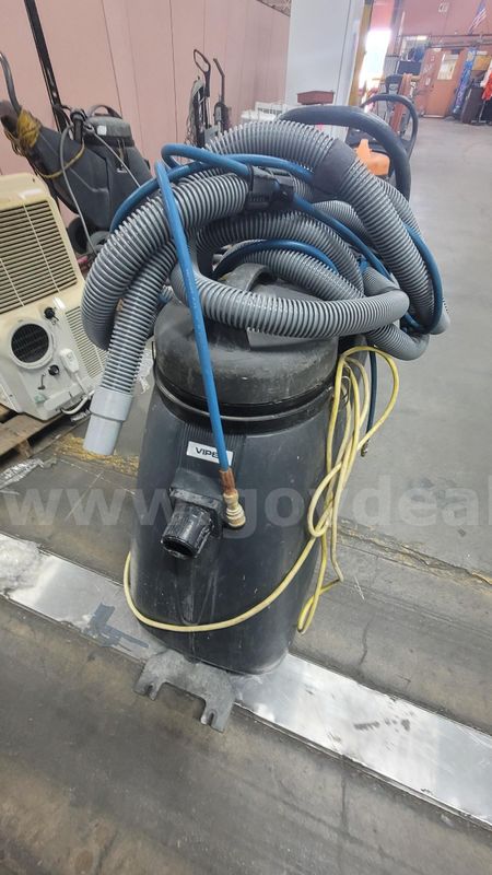 **** VIPER COMMERCIAL CARPET EXTRACTOR **** (I)