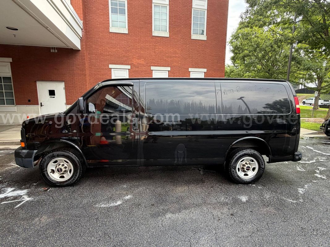 2004 GMC Savana