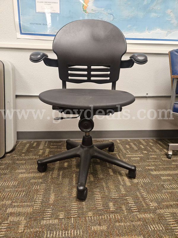 Chair - National Public Seating Kangaroo Polyurethane Task Office Chair with Arms