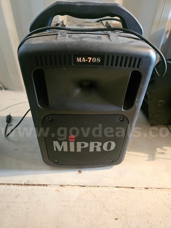 Mipro MA-708 Portable Wireless PA System with CD Player
