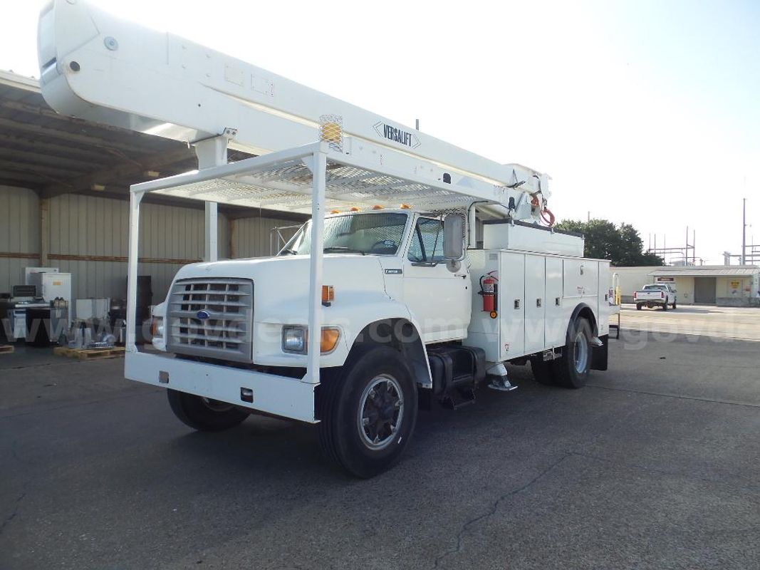 1996 Ford F800