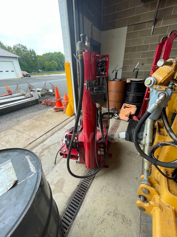 Tire machine