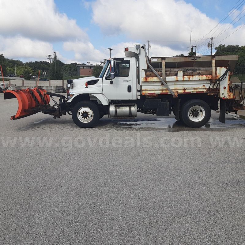 2011 International 7400