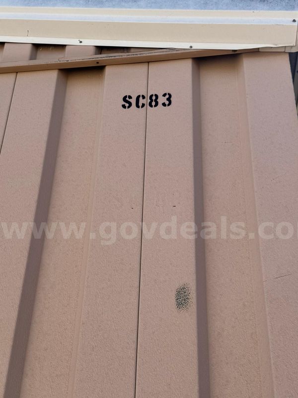 ONE LOT - SINGLE PORTABLE CLASSROOM BUILDING