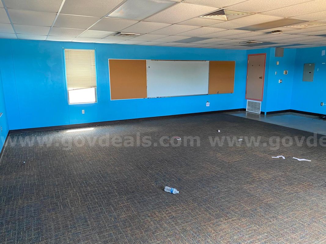 One Lot - Single Portable Classroom Building