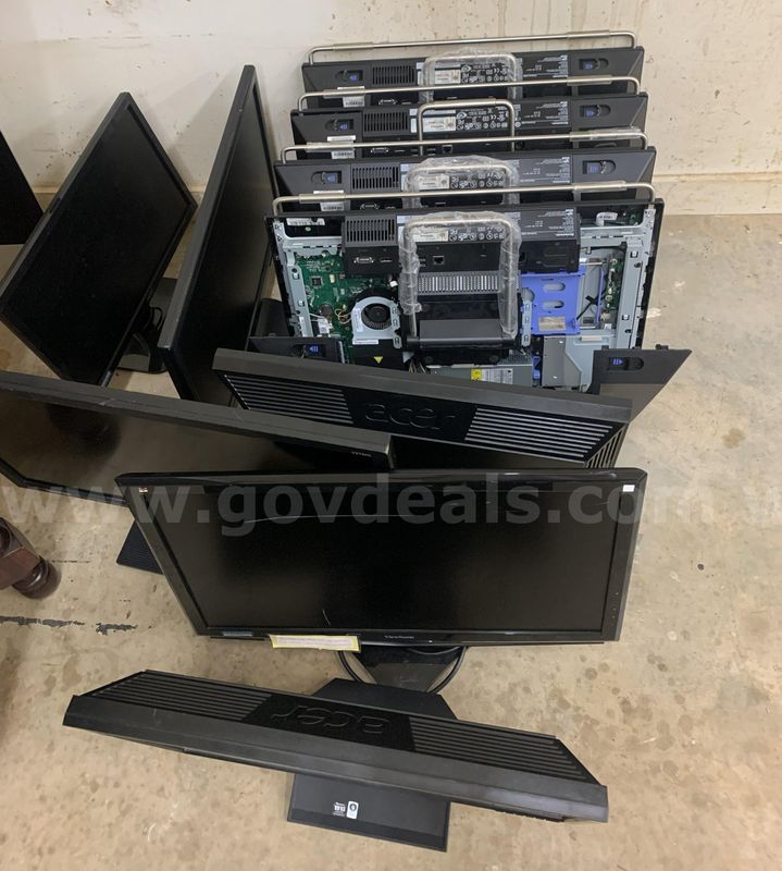 Lot of Monitors and Thinkcentres M90Z