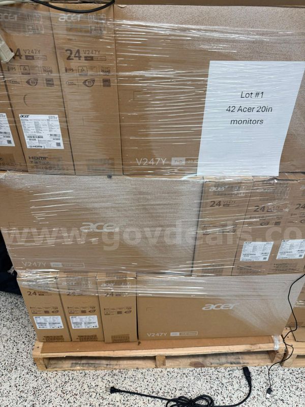 LOT 1 - 42 20" Acer Monitors
