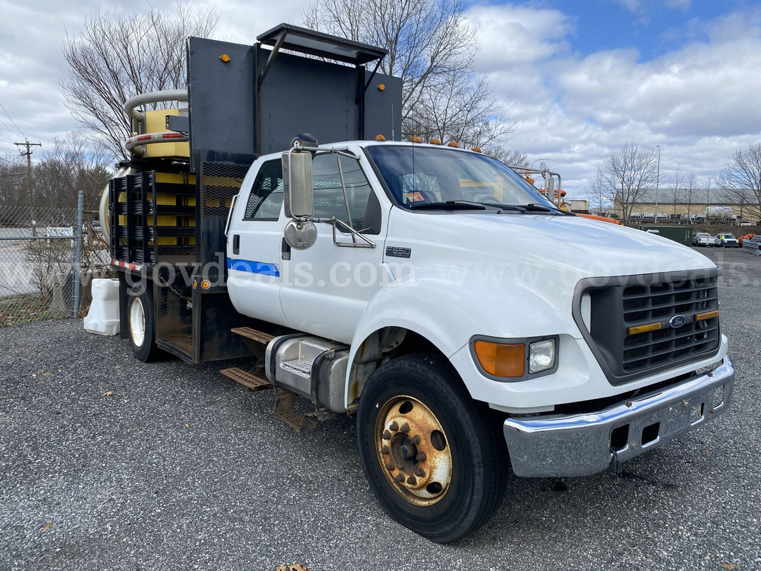 2003 Ford F-650