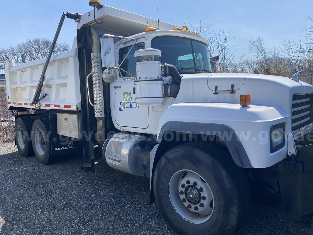 2003 Mack RD688SX