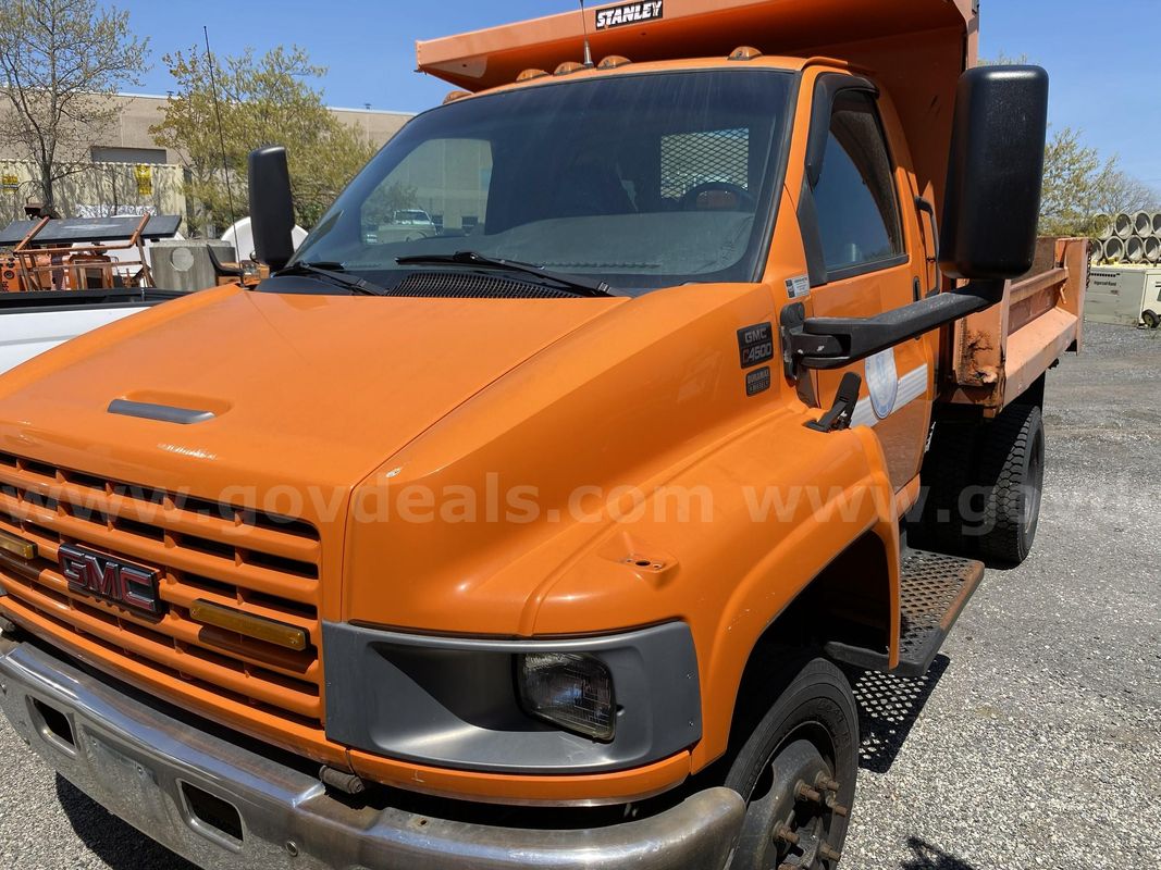 2003 Gmc C4c042