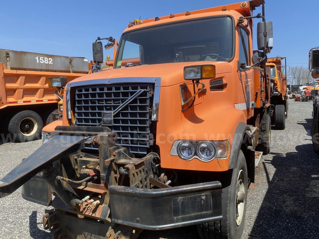 2003 Volvo VHD