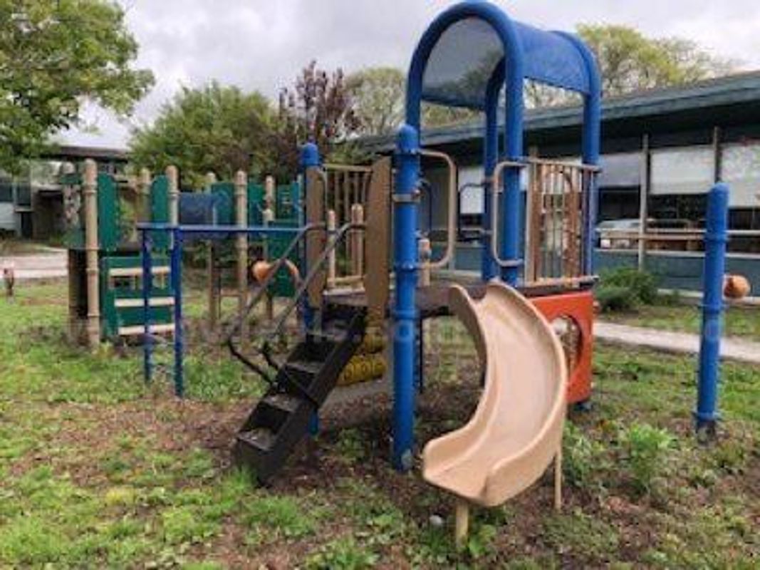 Playground equipment