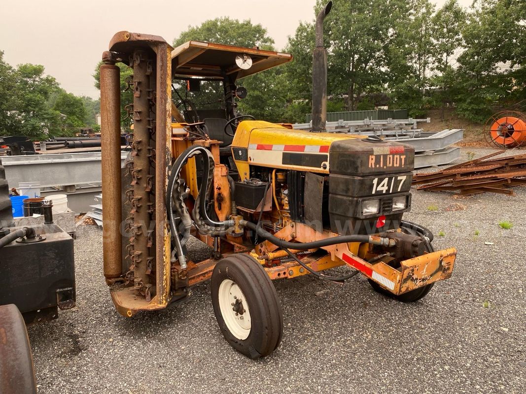 1997 New Holland tractor 5640