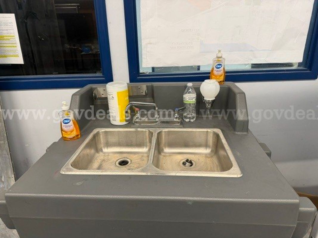 Cambro Portable Sink