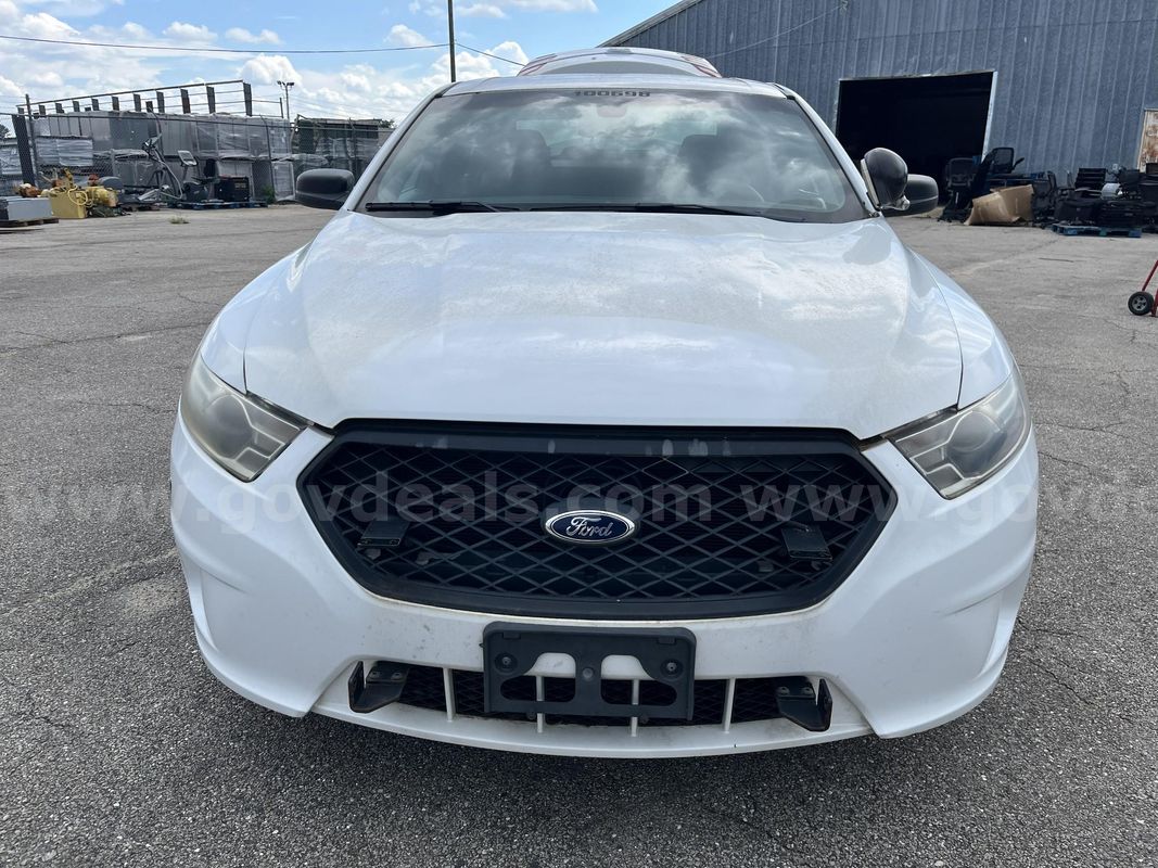 2015 Ford Taurus