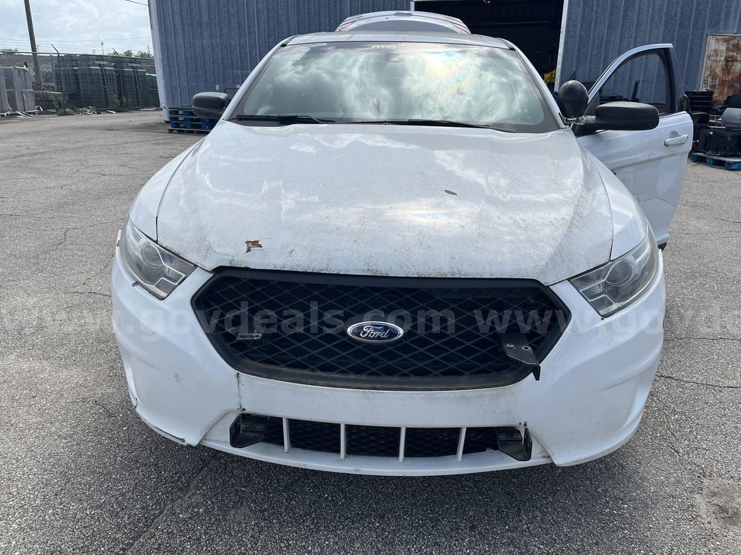 2015 Ford Taurus