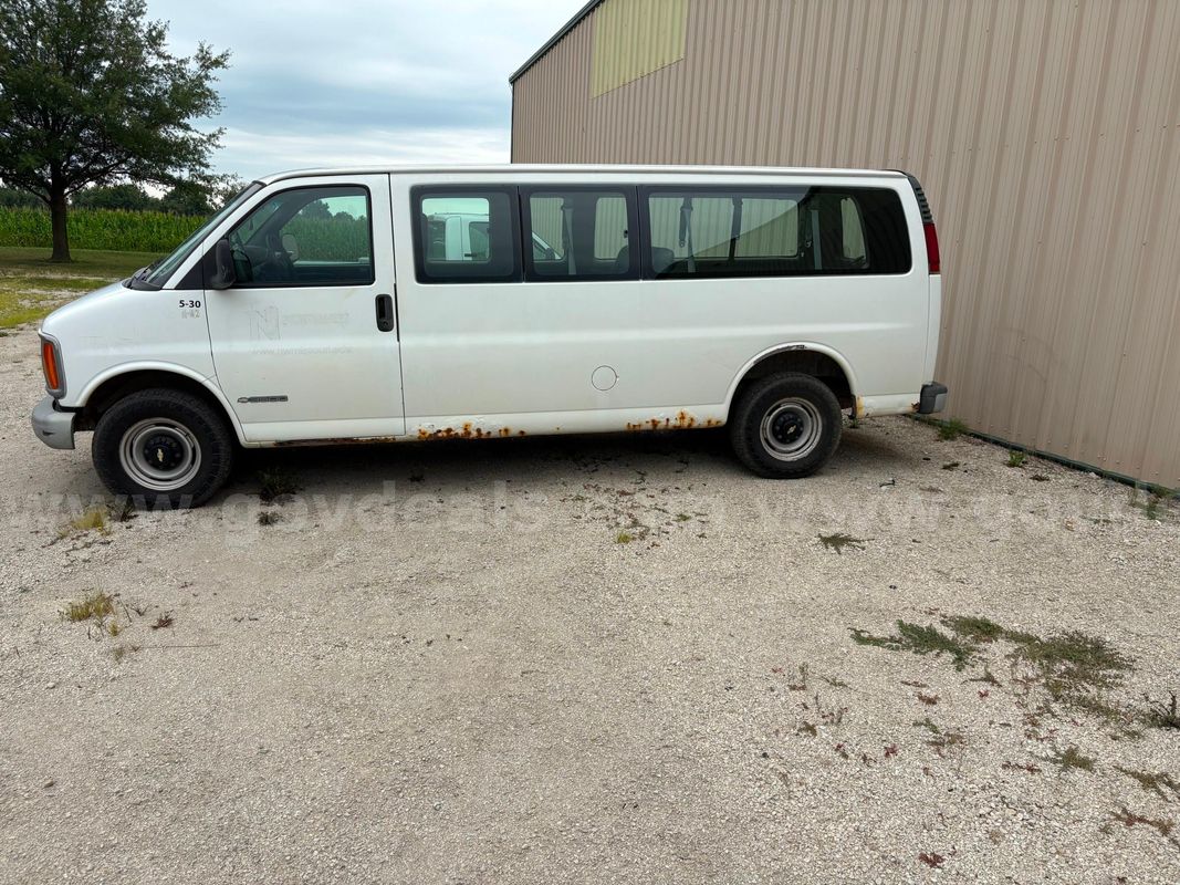 2002 Chevrolet Express