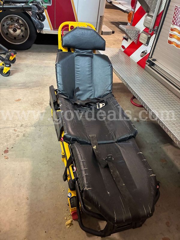 Stryker Power Cots and Lift System