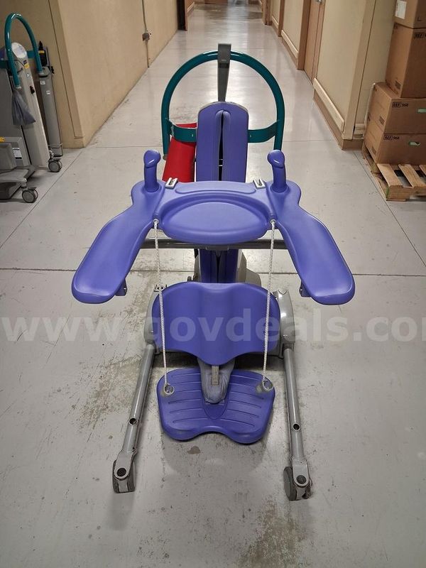 Arjo Sara Plus Lift - Non-Operational