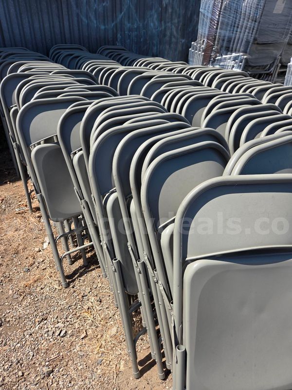 FOLDING METAL CHAIRS (LOT OF 30)
