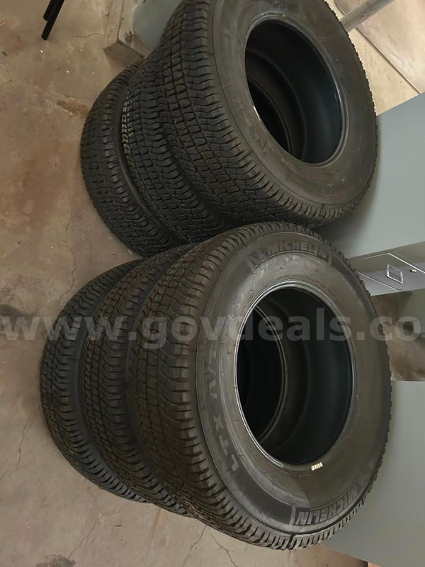 Michellin LTX A/T LT 245/75R17 Tires Only - Set of 5