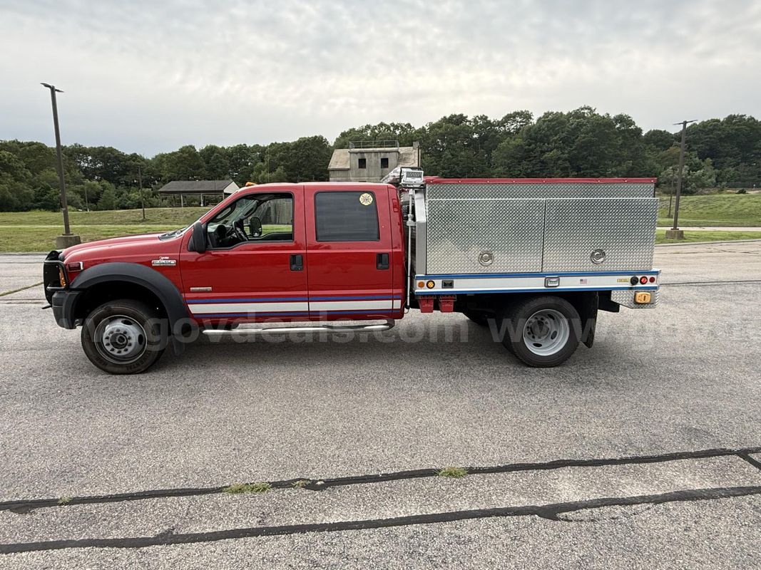 2006 Ford F-550, 6.0L Power stroke.