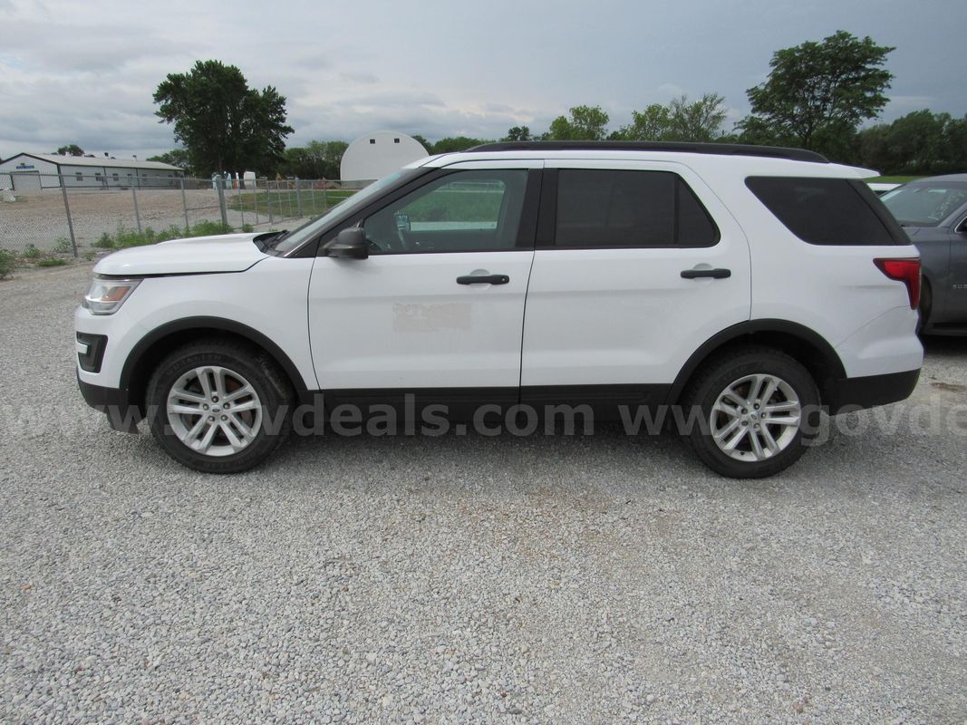 2017 Ford Explorer