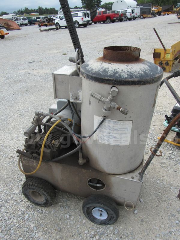 2001 Hydro Pressure Washer