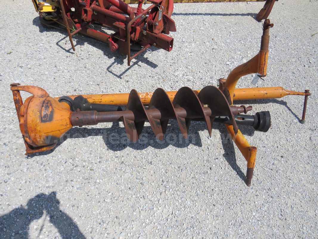 1988 Tactor Mt. Post Hole Auger
