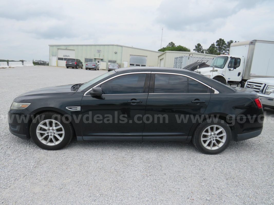 2014 Ford Taurus