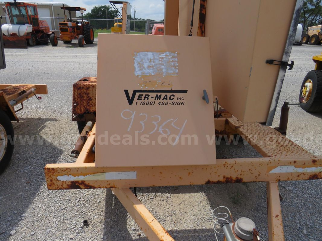 2003 Message Panel Trailer