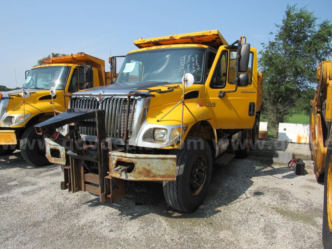 2003 International 7400