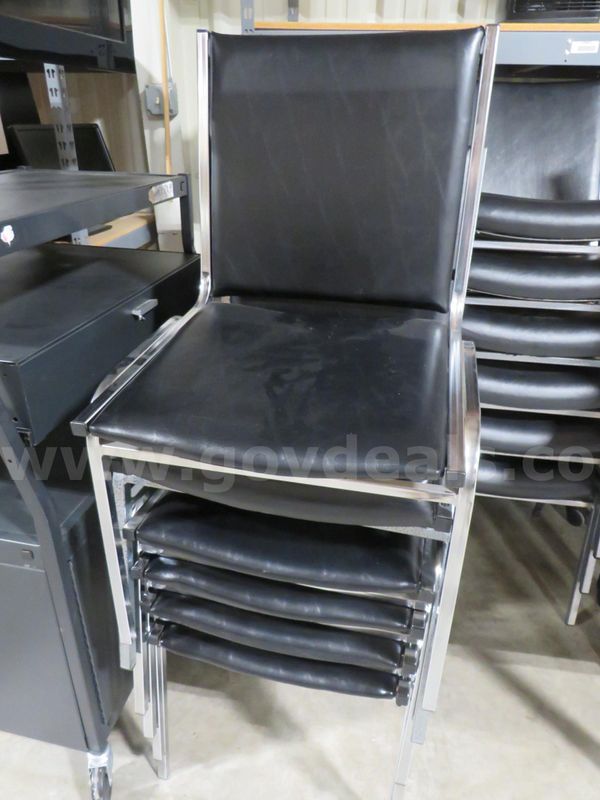 6 Stackable Chairs