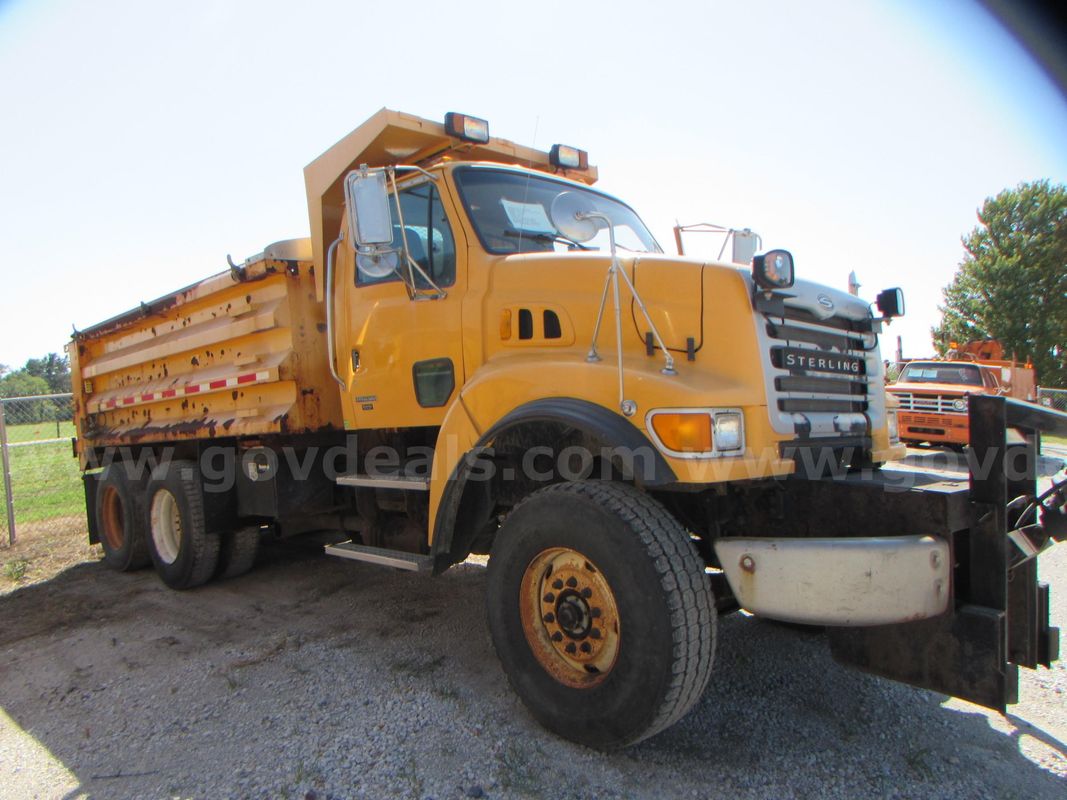 2005 Sterling LT9500