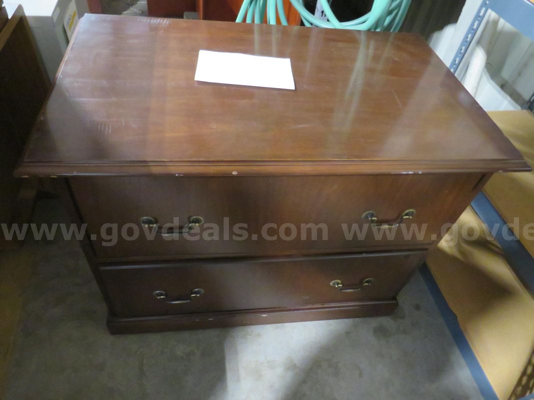 2 Drawer Wood Chest