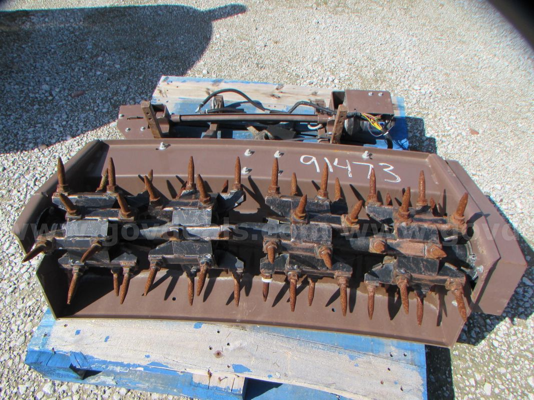 2001 Grasshopper Lawn Aerifier