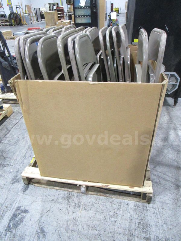 22 Folding Chairs (D)