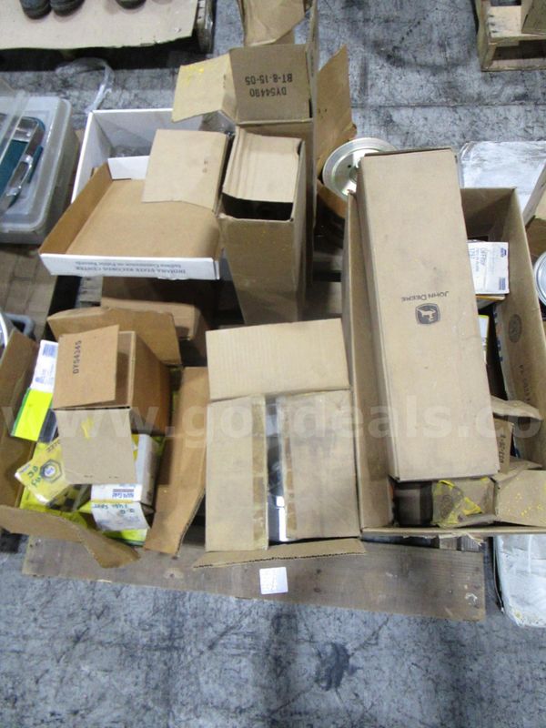 John Deere Supplies & Parts (E)