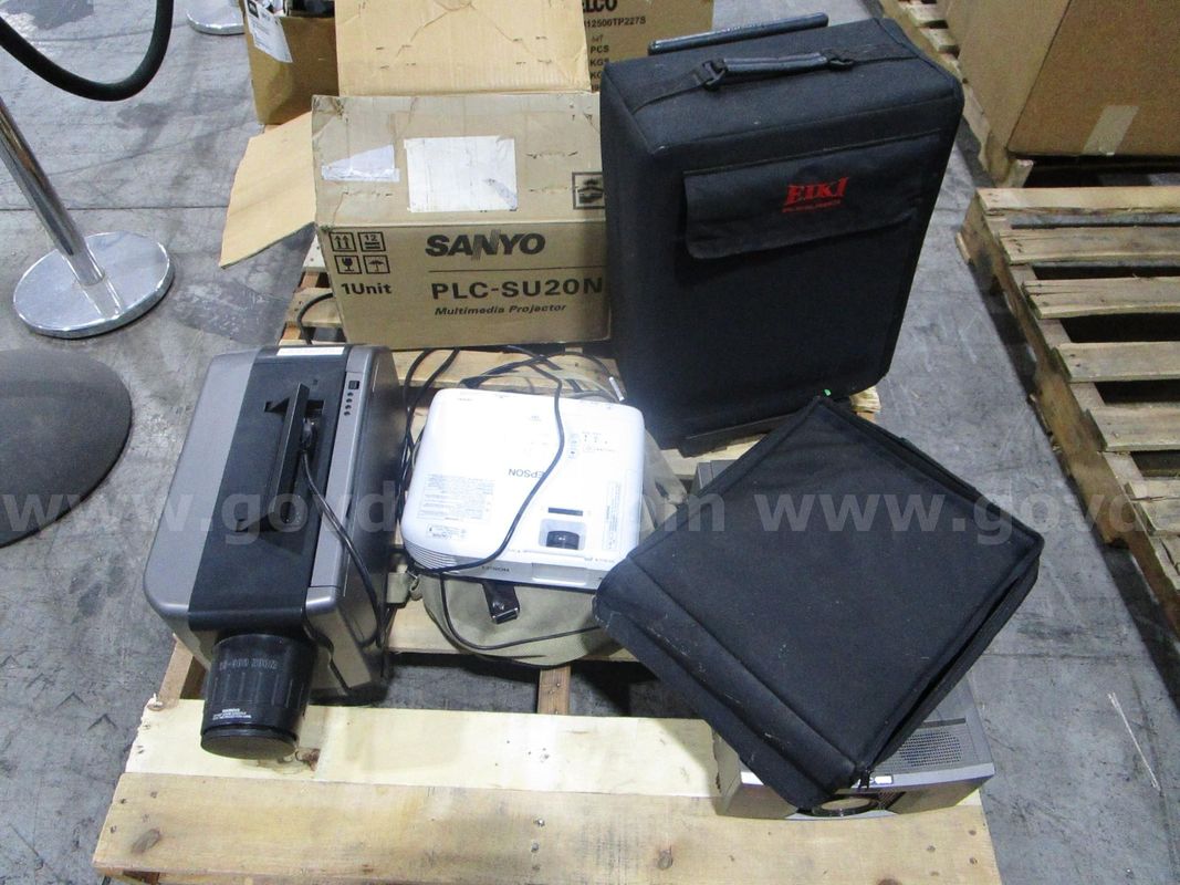 6 Projectors and Accessories (B)
