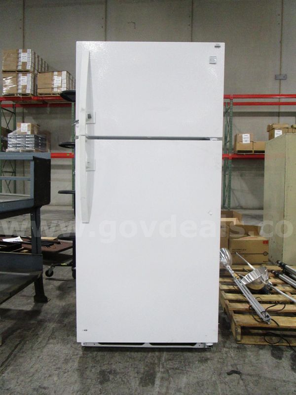 Refrigerator with Freezer (B)