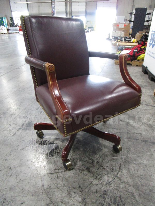 Office Chair on Wheels (B)