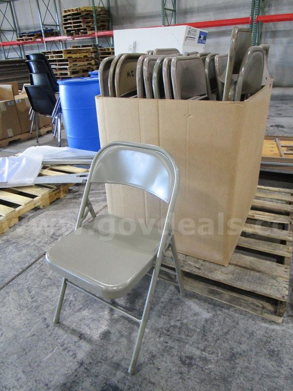24 Folding Chairs (C)