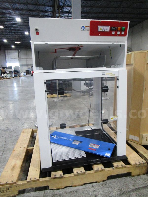 Air Science Fume Hood (D)