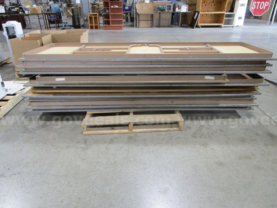 10 Folding Tables (I)