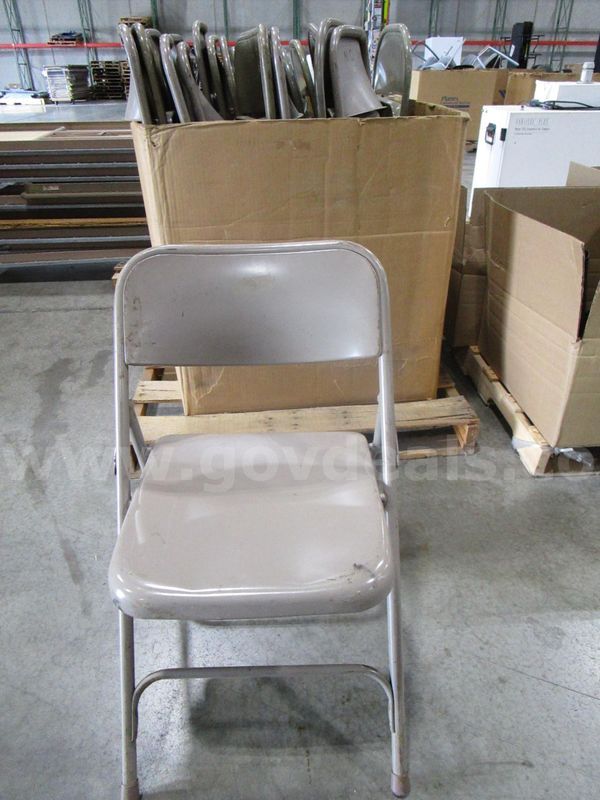 22 Folding Chairs (I)