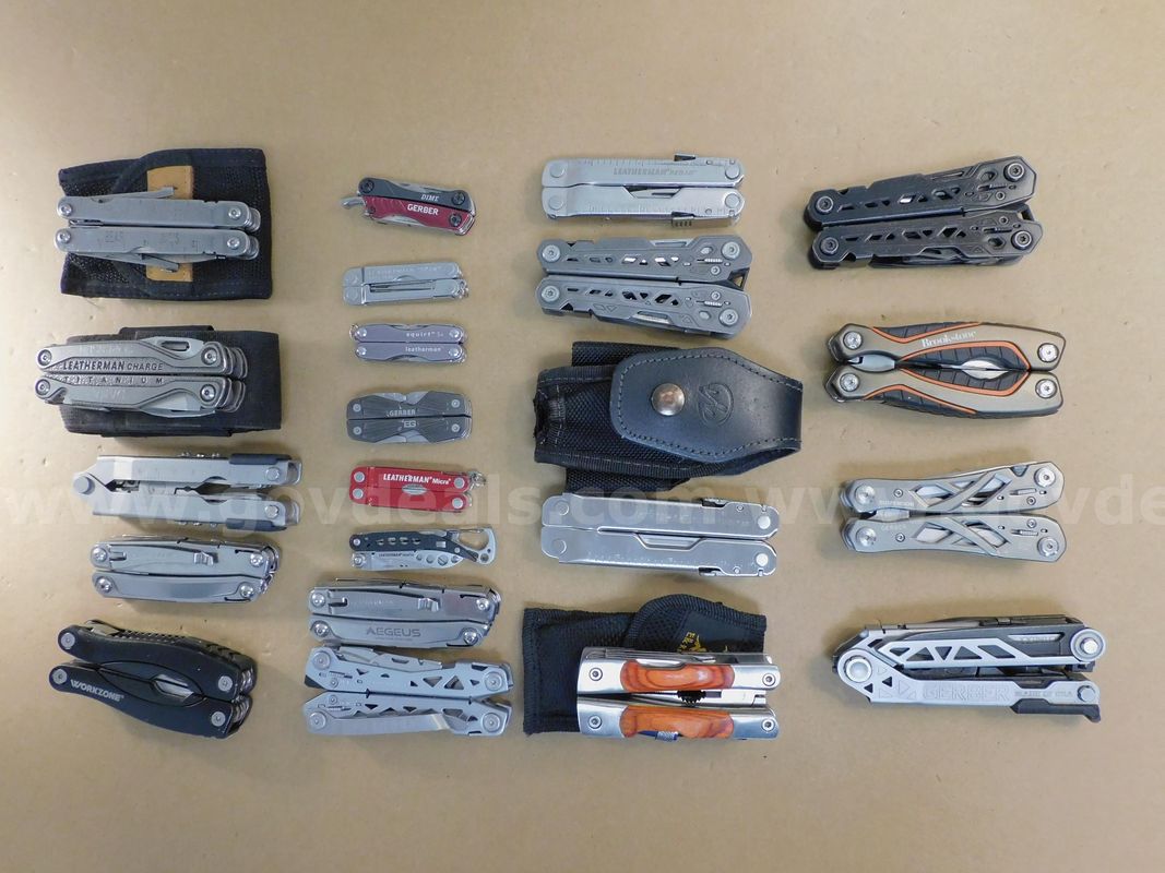 21 Multi-Tools (FS)