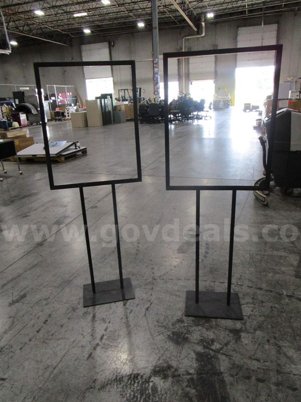 2 Sign Holders (B)